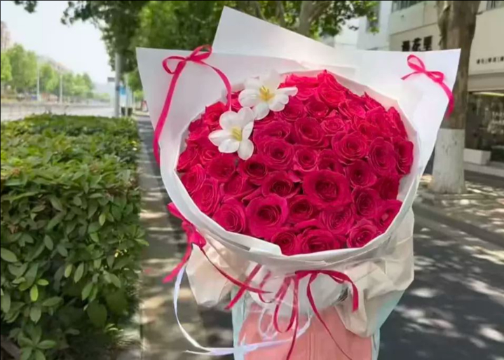 辽阳灯塔市花店